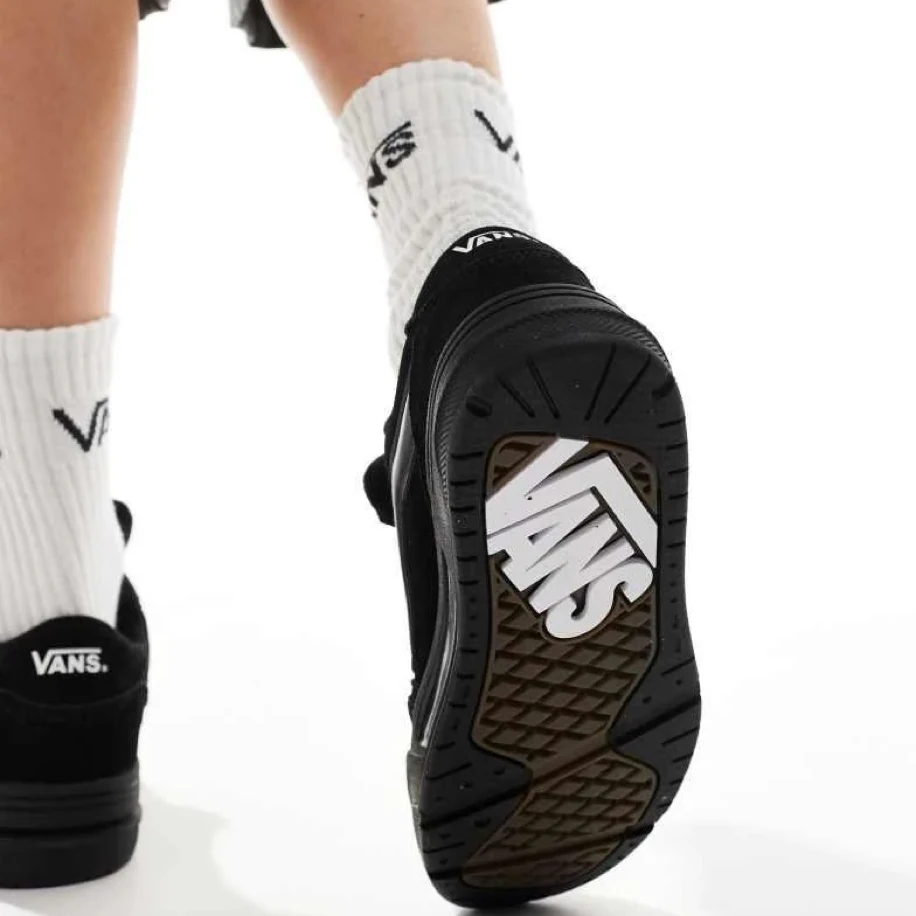 Vans Hylane Triple Black görsel 4