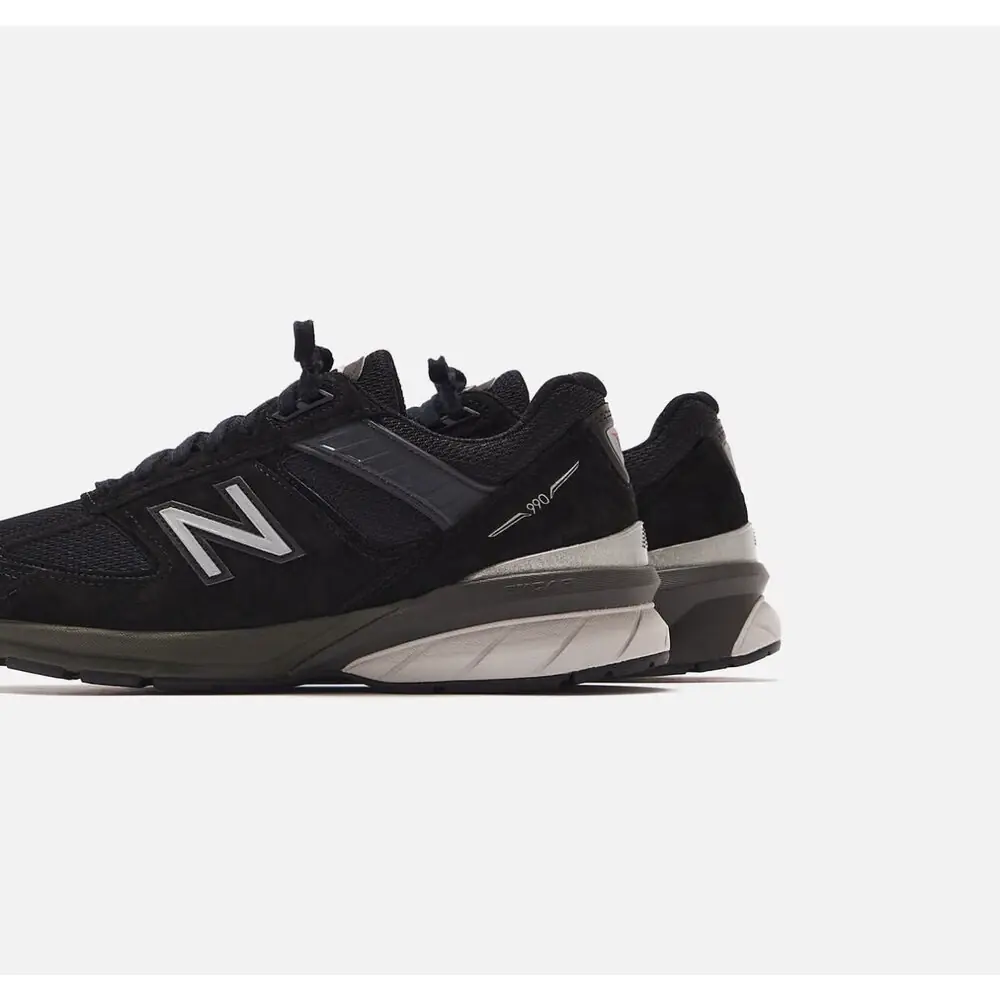 New Balance 990v5 Black görsel 2