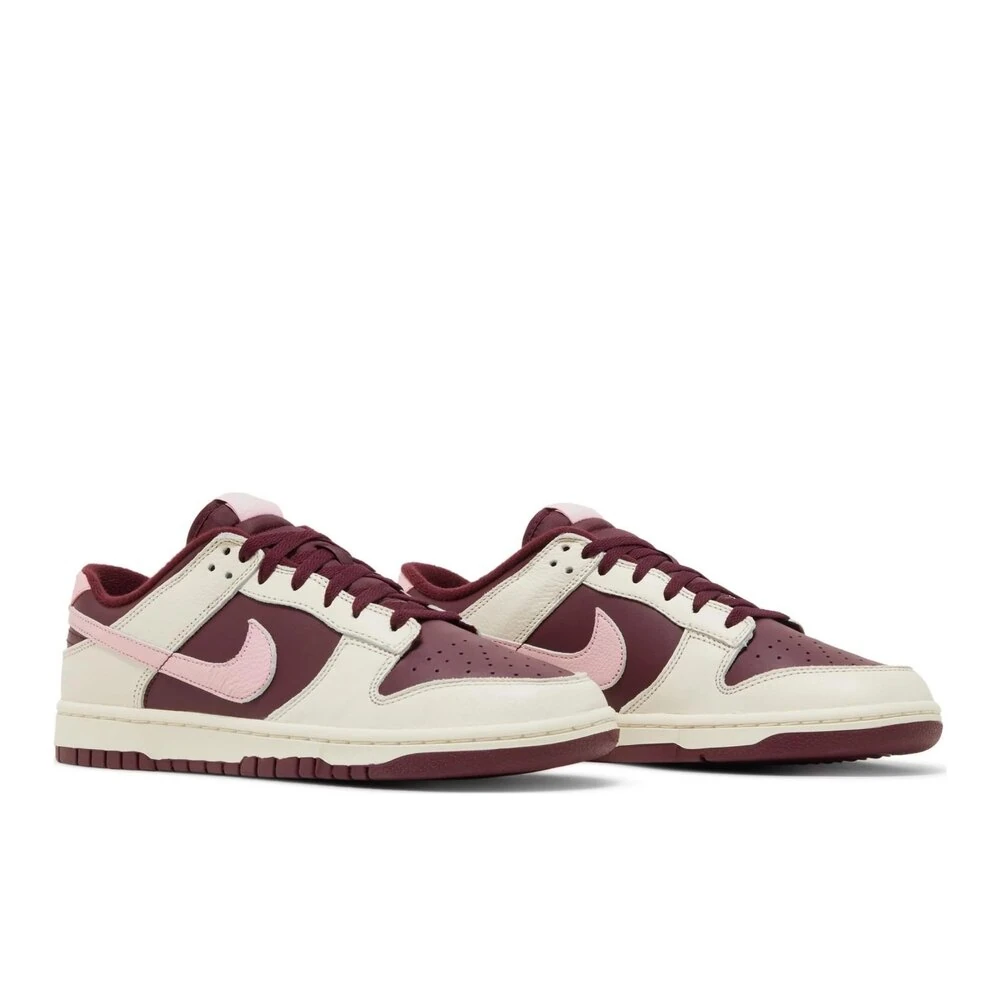 Nike Dunk Low Valentine’s Day görsel 2