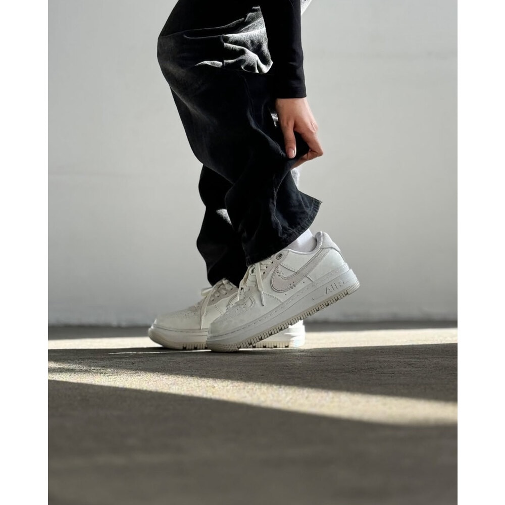 Nike Air Force 1 “ Luxe Co Unisex Sneaker “ görsel 3