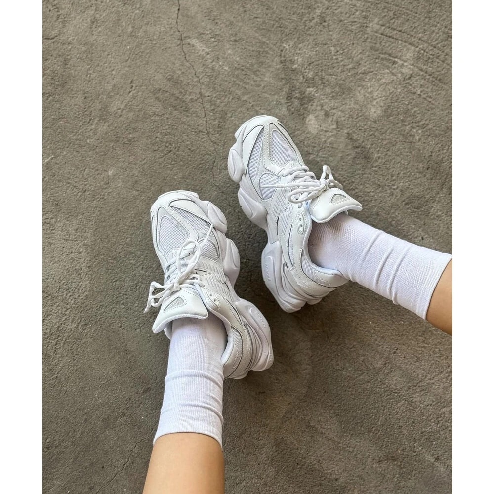 New Balance 9060 Triple White görsel 3