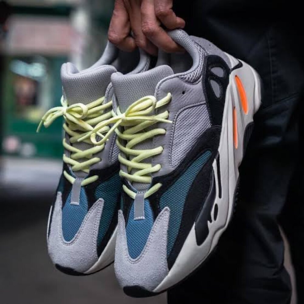 Adidas Yeezy 700 wawe Runner görsel 2
