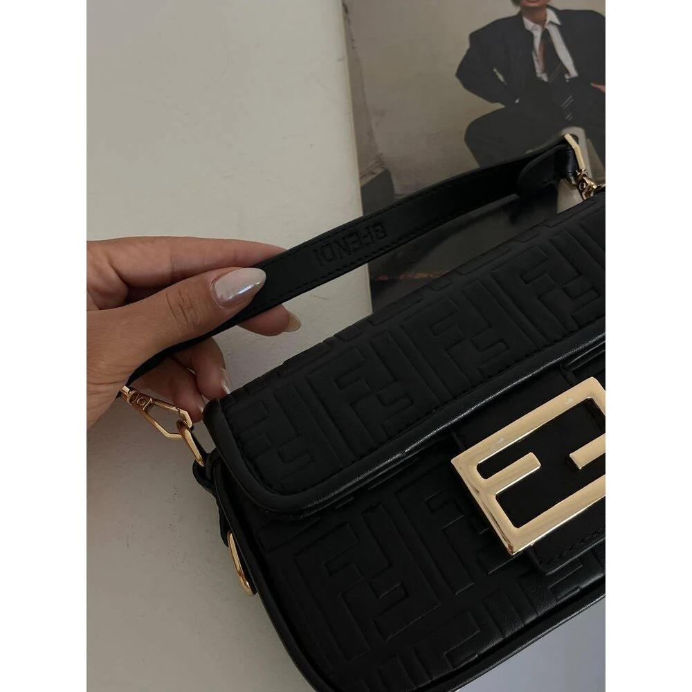 Fendi Baget Mini Bag Leather Black görsel 3