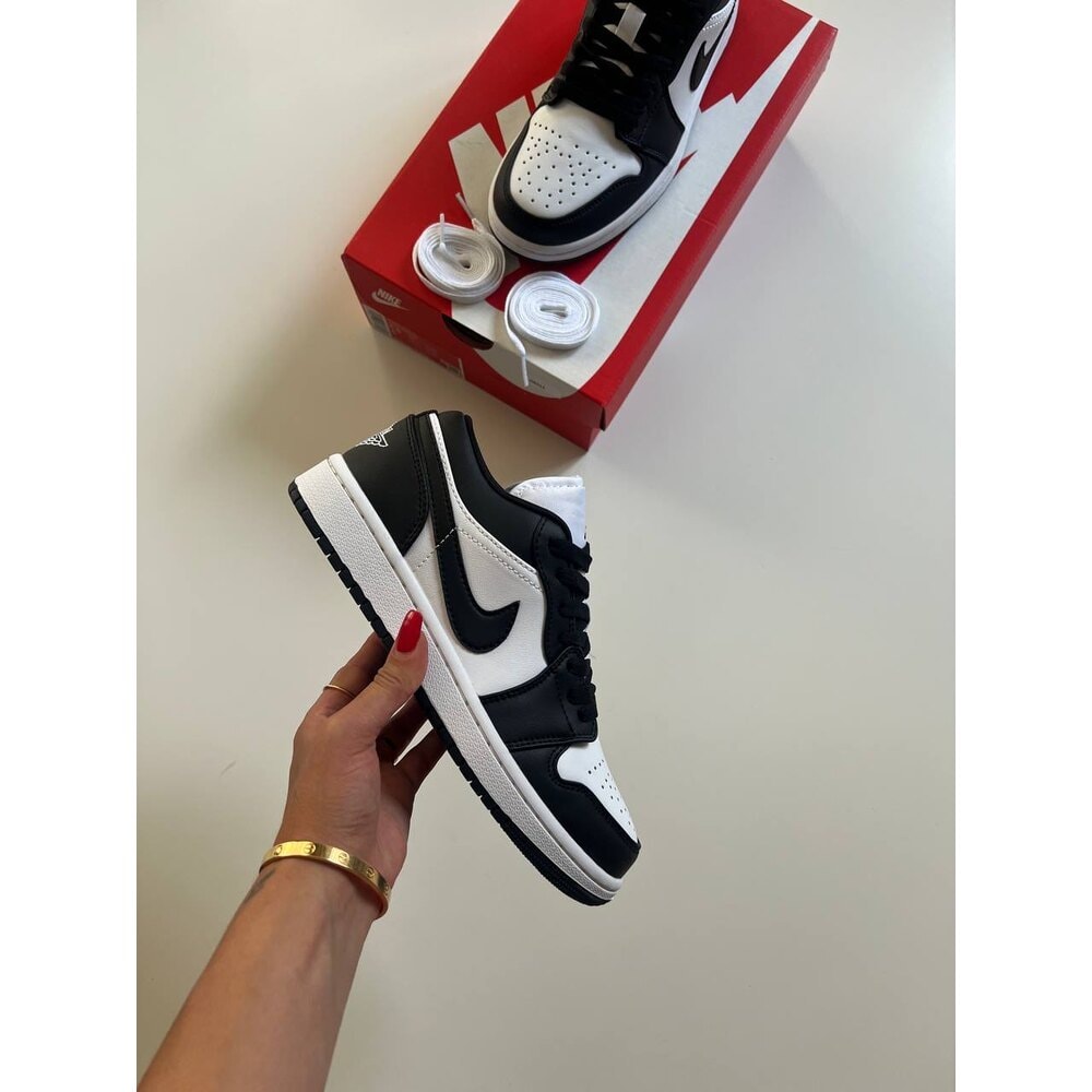 Nike Jordan Low Mis Panda Siyah Beyaz görsel 2
