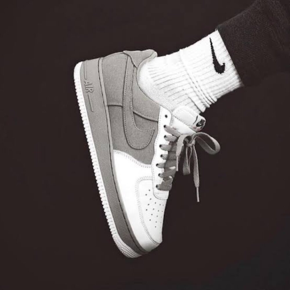 Nike Air Force  1 VELVET CROWN görsel 3