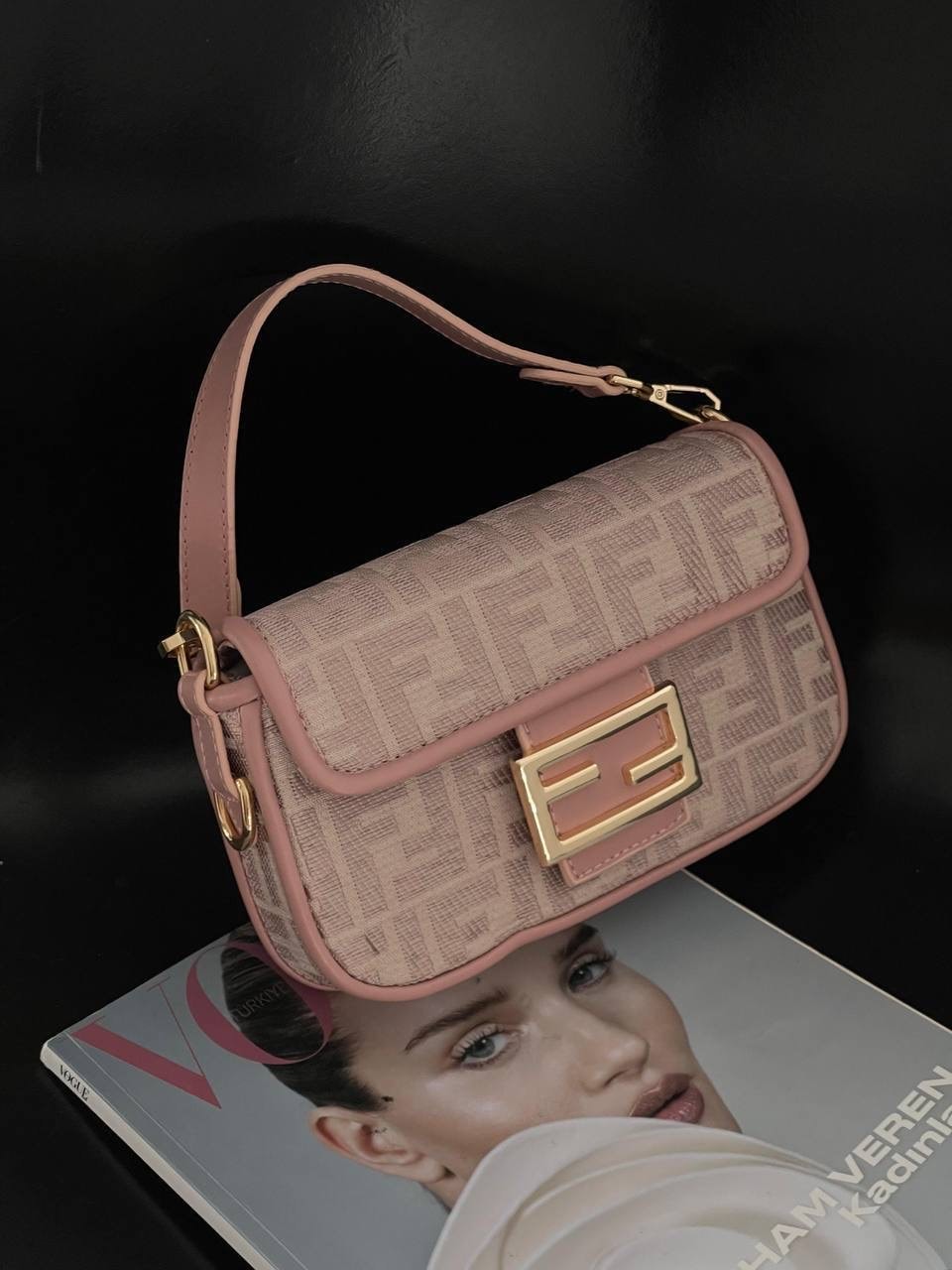 Fendi Bagıette Mini Bag görsel 7