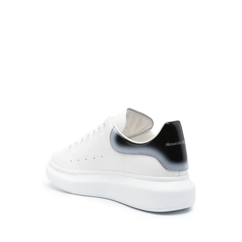 Alexander McQueen  . White görsel 2