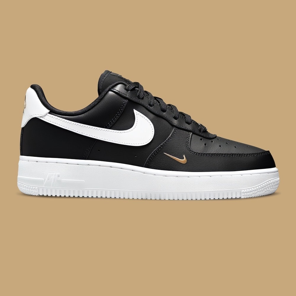 Nike Air Force 1'07 Black Gold