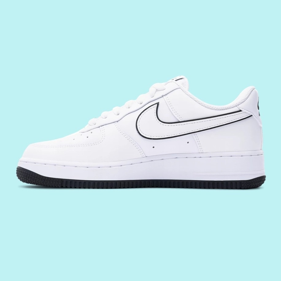 Nike Air Force 1 '07 Low White Black Outline Swoosh görsel 3
