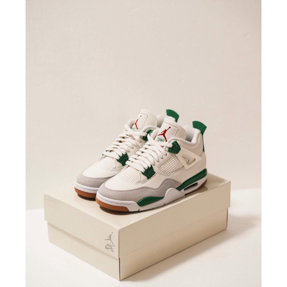 Air Jordan Retro 4 Pine Green görsel 4