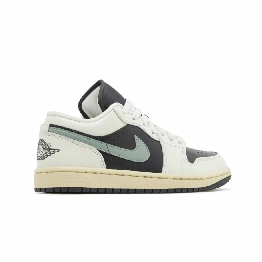 Jordan 1 Low Jade Smoke görsel 3
