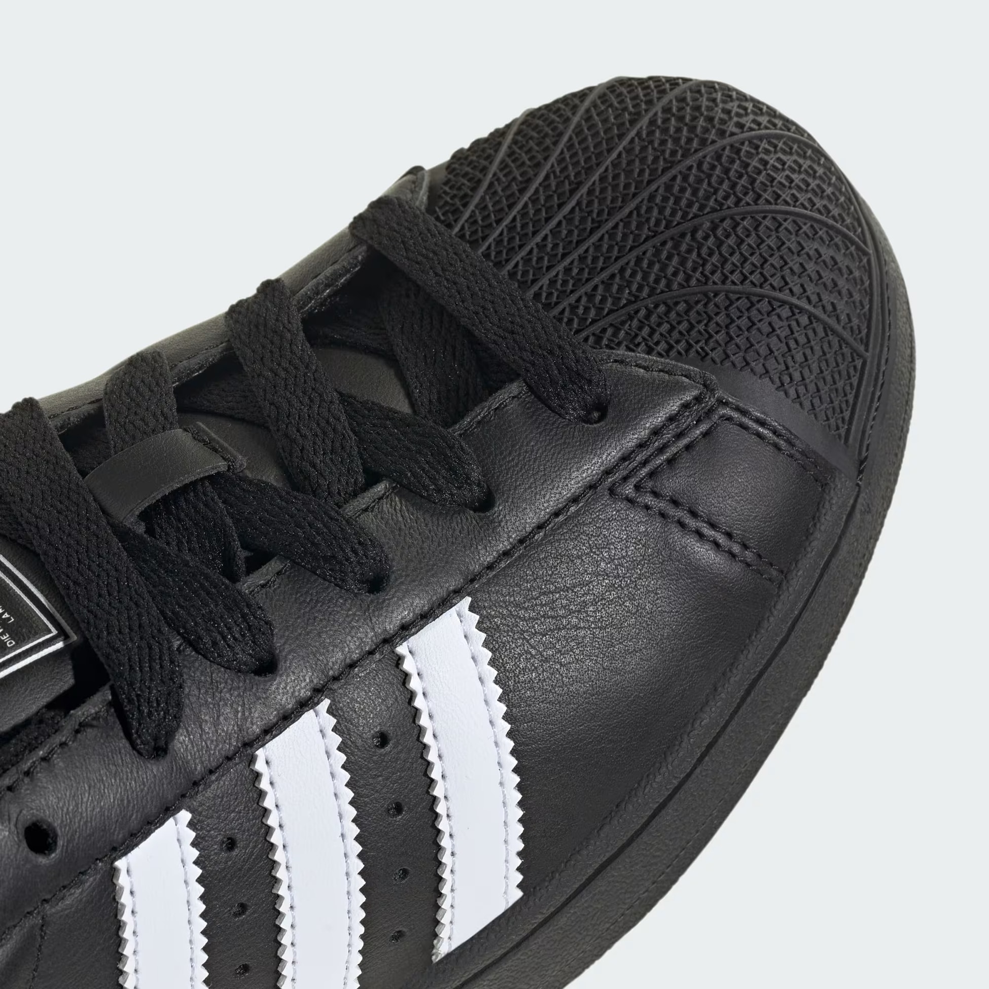 Adidas Superstar Black Classic görsel 2