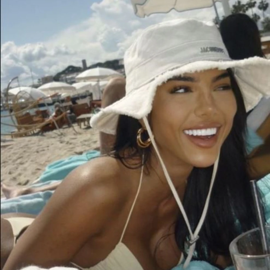 Jacquemus Bucket Hat White görsel 3