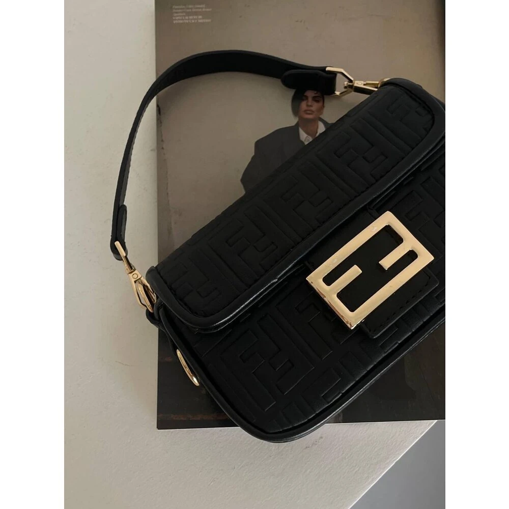 Fendi Baget Mini Bag Leather Black görsel 4